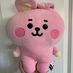 BT21 KOOKY HUG ME CUSHION